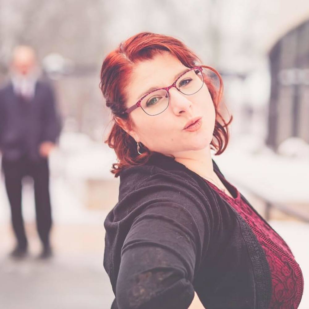 Meet your Posher, Gwen